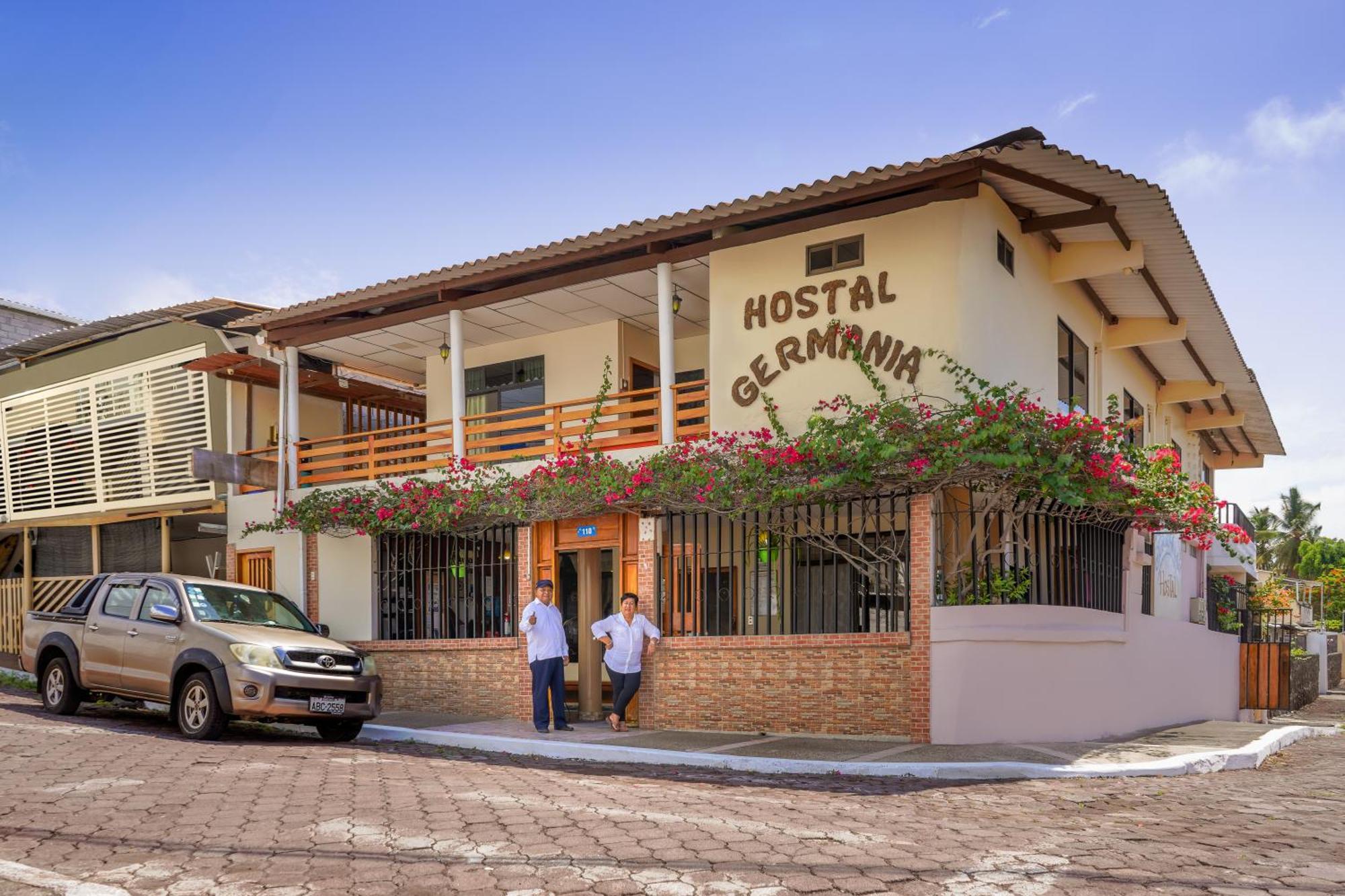 Hospedaje Germania Hotel Puerto Ayora  Exterior photo